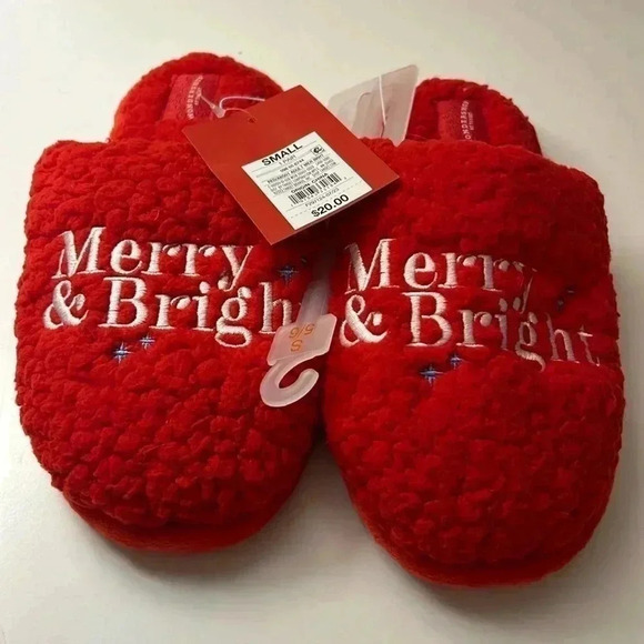 Wondershop Shoes - Wondershop Christmas Slippers Size Small